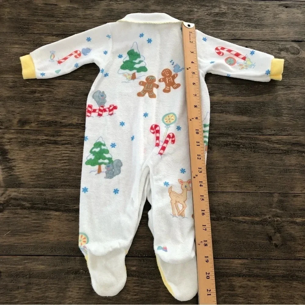 Vintage Carters Baby 12-17 lbs medium Terry sleeper Gingerbread House Candy Cane